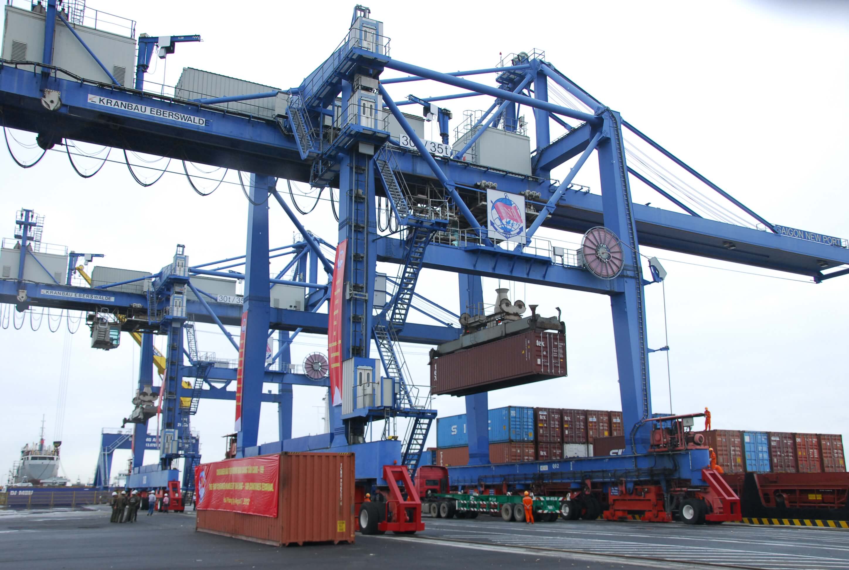 Du lịch biển đảo & Phát triển năng lượng tái tạo ngoài khơi